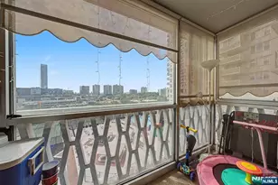 2000 Linwood Ave 10R, Fort Lee, NJ 07024 - Photo 10