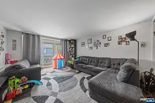 2000 Linwood Ave 10R, Fort Lee, NJ 07024 - Photo 6