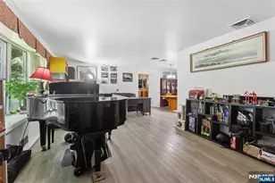9 Smith St, Closter, NJ 07624 - Photo 4