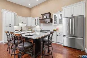 1002 Boxwood Ct, Mahwah, NJ 07430 - Photo 2