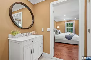 1002 Boxwood Ct, Mahwah, NJ 07430 - Photo 14