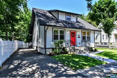 69 Wyckoff Avenue, Waldwick, NJ 07463 - Photo 2