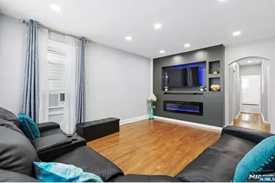98 Bergen Avenue 1 #1, Kearny, NJ 07032 - Photo 4