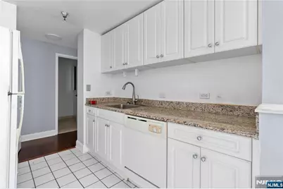 100 Old Palisade Road 2909 #2909, Fort Lee, NJ 07024 - Photo 8
