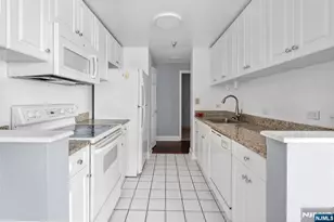 100 Old Palisade Road 2909, Fort Lee, NJ 07024 - Photo 6