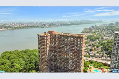 100 Old Palisade Road 2909 #2909, Fort Lee, NJ 07024 - Photo 2