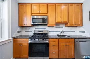 82 Hackensack Street 3, Wood Ridge, NJ 07075 - Photo 4