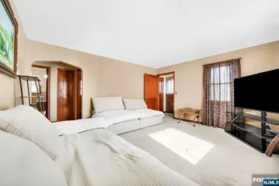 95 E 7th Street, Clifton, NJ 07011 - Photo 14