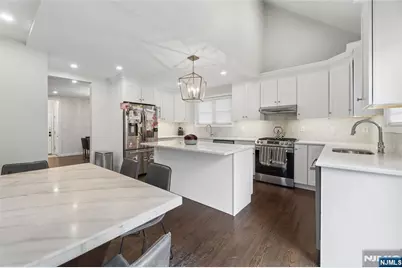 373 Briarcliff Road, Teaneck Township, NJ 07666 - Photo 8