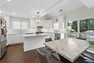 373 Briarcliff Rd, Teaneck Township, NJ 07666 - Photo 10