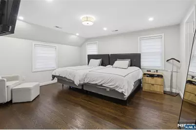 373 Briarcliff Road, Teaneck Township, NJ 07666 - Photo 12