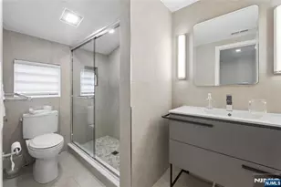 373 Briarcliff Rd, Teaneck Township, NJ 07666 - Photo 20