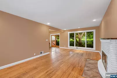 574 Chestnut Street, Washington Township, NJ 07676 - Photo 4