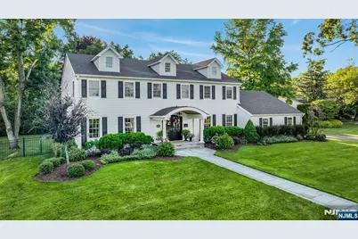 687 East Drive, Oradell, NJ 07649 - Photo 1
