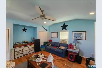 216 N Ross Place, Ho Ho Kus, NJ 07423 - Photo 6