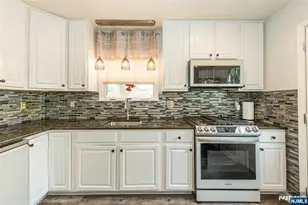 56 Garden, Woodland Park, NJ 07424 - Photo 18
