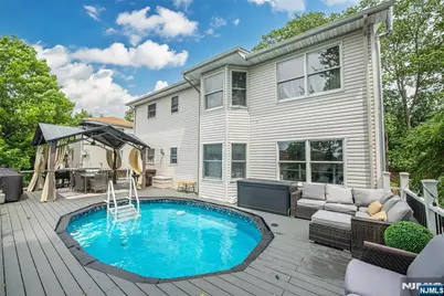 56 Garden, Woodland Park, NJ 07424 - Photo 46