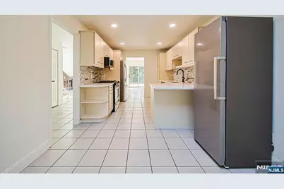 356 French Court, Teaneck Township, NJ 07666 - Photo 16