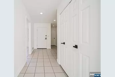 356 French Court, Teaneck Township, NJ 07666 - Photo 4