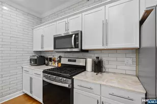 5501 Hudson Ave 407, West New York, NJ 07093 - Photo 2