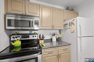 1104 City Pl, Edgewater, NJ 07020 - Photo 12