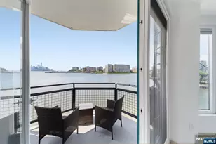 600 Harbor Blvd 0928, Weehawken, NJ 07086 - Photo 2