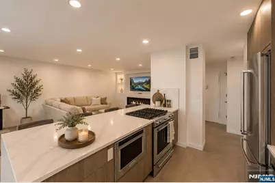 2200 N Central Road 14W #14W, Fort Lee, NJ 07024 - Photo 12