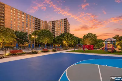 2200 N Central Road 14W #14W, Fort Lee, NJ 07024 - Photo 36