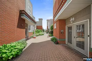123 The Promenade 123, Edgewater, NJ 07020 - Photo 26