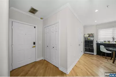 123 The Promenade 123 #123, Edgewater, NJ 07020 - Photo 10