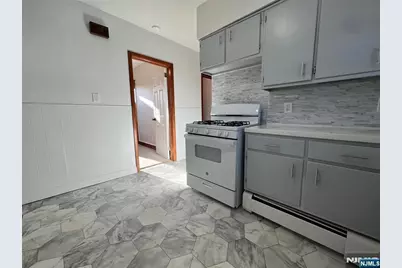 378 Michigan Avenue 376 #376, Paterson, NJ 07503 - Photo 2