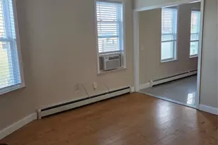 427-429 Hamilton Street 3rd L, Harrison, NJ 07029 - Photo 6