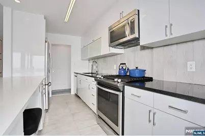 5 Horizon Road 2209 #2209, Fort Lee, NJ 07024 - Photo 26
