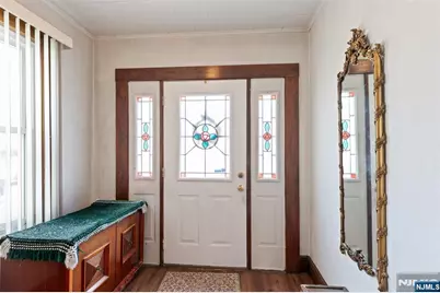 346 Page Avenue, Lyndhurst Township, NJ 07071 - Photo 2
