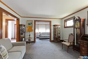 346 Page Ave, Lyndhurst Township, NJ 07071 - Photo 12