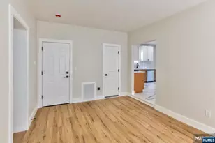 152 Clinton St, East Orange, NJ 07017 - Photo 14