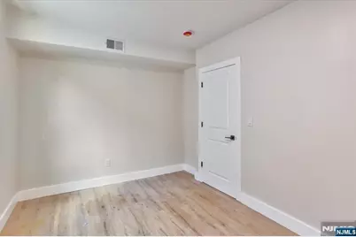 152 Clinton Street, East Orange, NJ 07017 - Photo 30