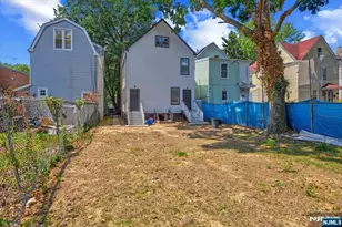 152 Clinton St, East Orange, NJ 07017 - Photo 4