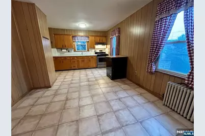 15 Willow Street, Garfield, NJ 07026 - Photo 18