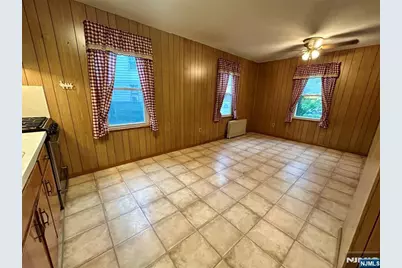 15 Willow Street, Garfield, NJ 07026 - Photo 16