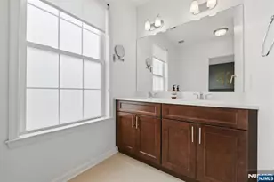 75 Roosevelt Dr, Wood Ridge, NJ 07075 - Photo 32
