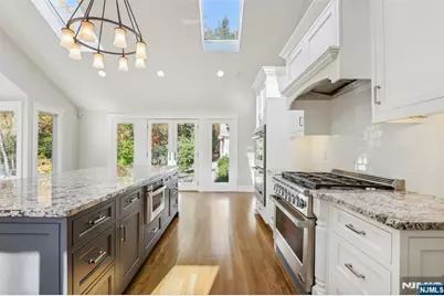 5 Winding Way, Saddle River, NJ 07458 - Photo 12