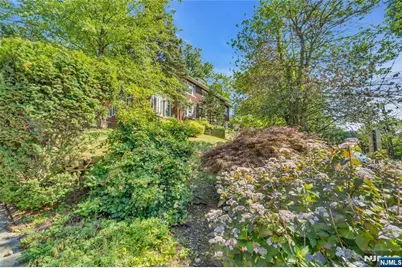 155 Paulin Boulevard, Leonia, NJ 07605 - Photo 46