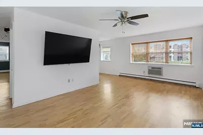 25 River Road B11 #B11, Nutley, NJ 07110 - Photo 2