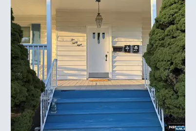 232-238 Claremont Avenue 2 #2, Verona, NJ 07044 - Photo 2