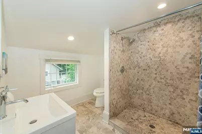 202 Watchung Avenue, Montclair, NJ 07043 - Photo 38