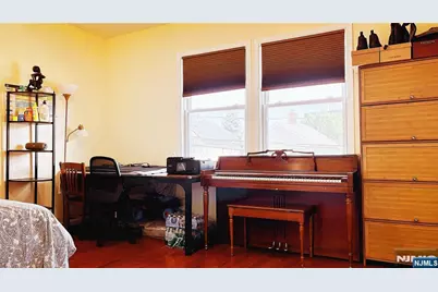 47 Campbell Avenue 2R #2R, Hackensack, NJ 07601 - Photo 6