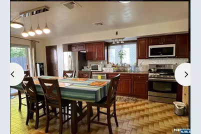 653 Maple Avenue 2A #2A, Ridgefield, NJ 07657 - Photo 6