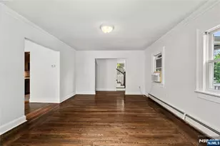 54 Chestnut Ave, Park Ridge, NJ 07656 - Photo 4