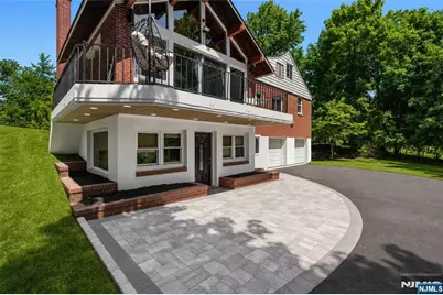 140 N Farview Avenue, Paramus, NJ 07652 - Photo 28